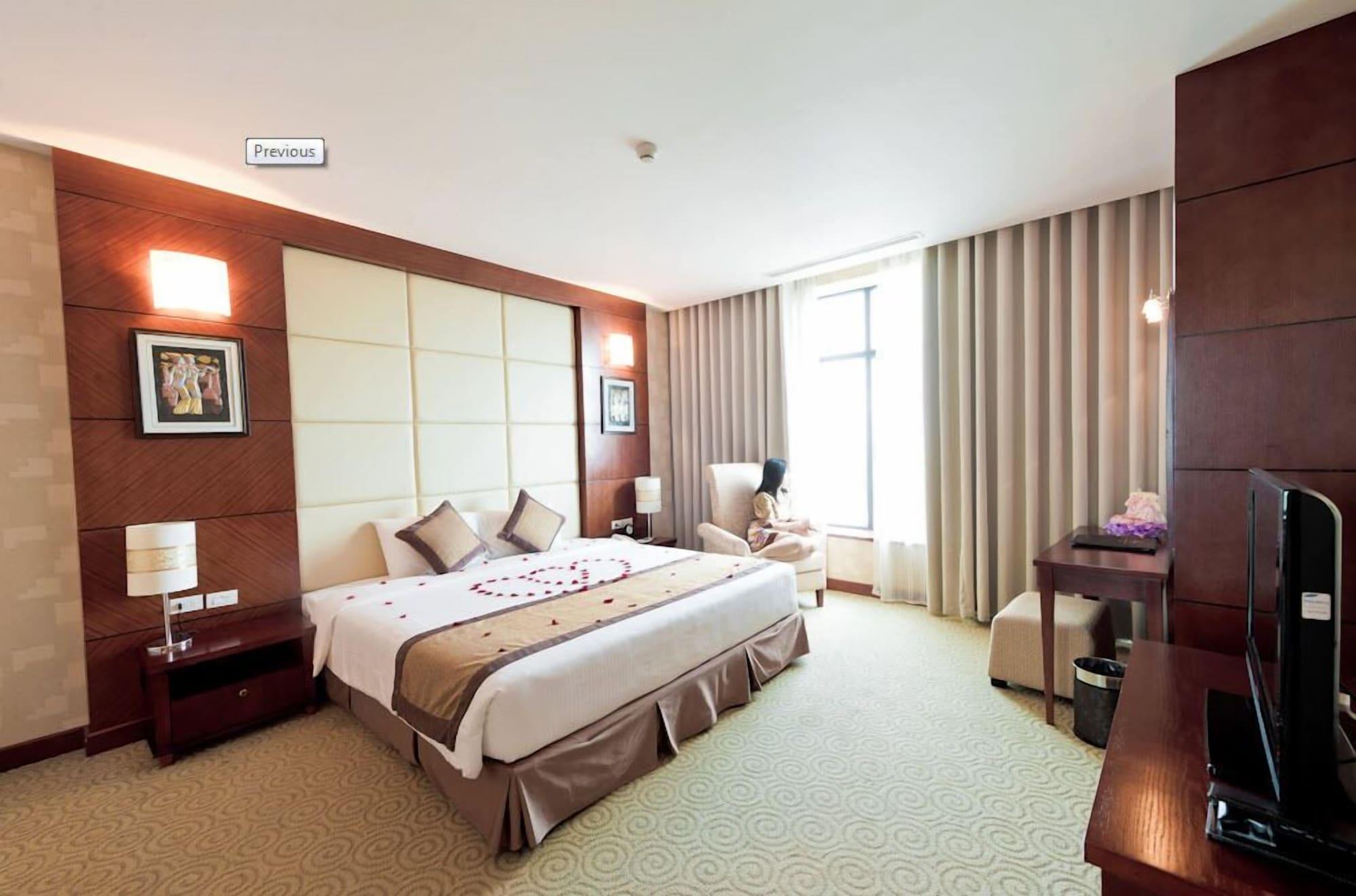 Muong Thanh Grand Hanoi Hotel Екстериор снимка