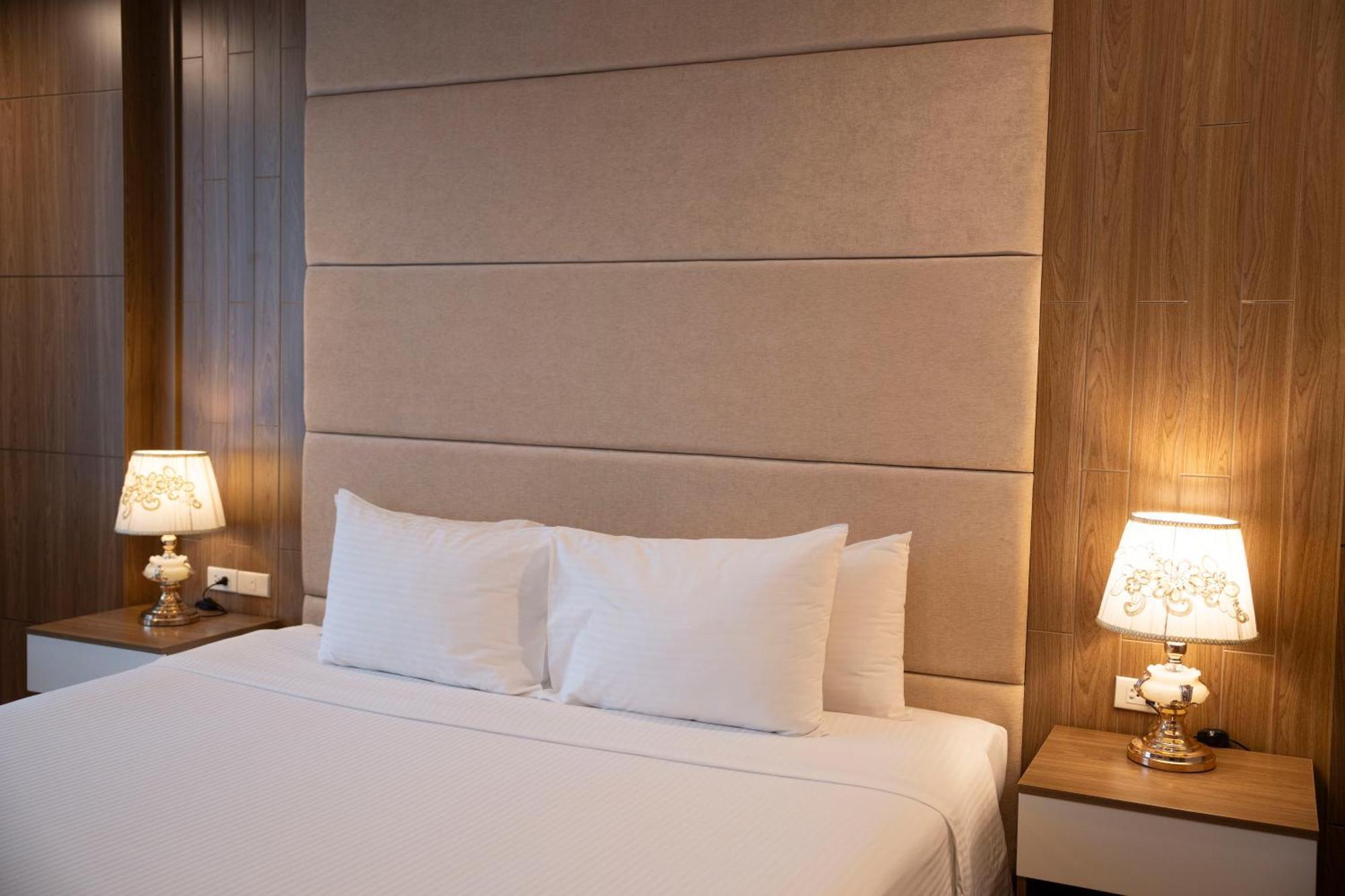 Muong Thanh Grand Hanoi Hotel Екстериор снимка